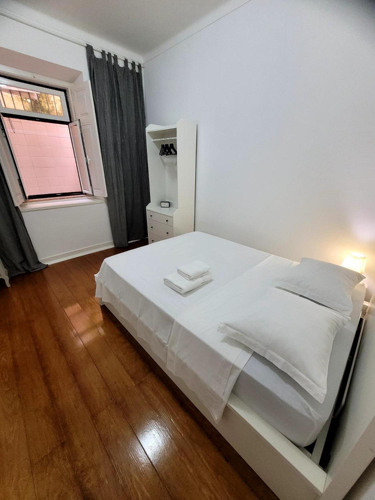 Quarto em Acomodações Particulares Varanda Privada Iroom *
