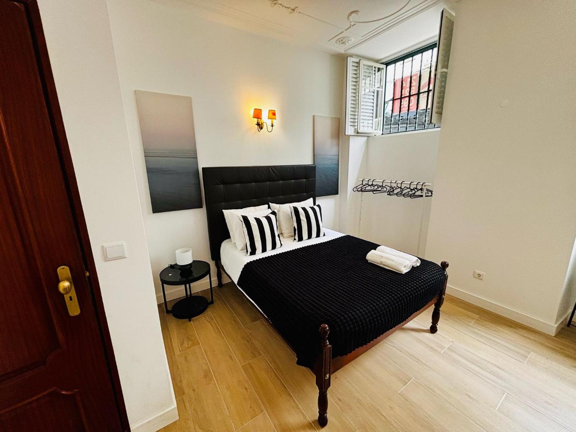 Hostel Location For Tourists, Centre Lisbon