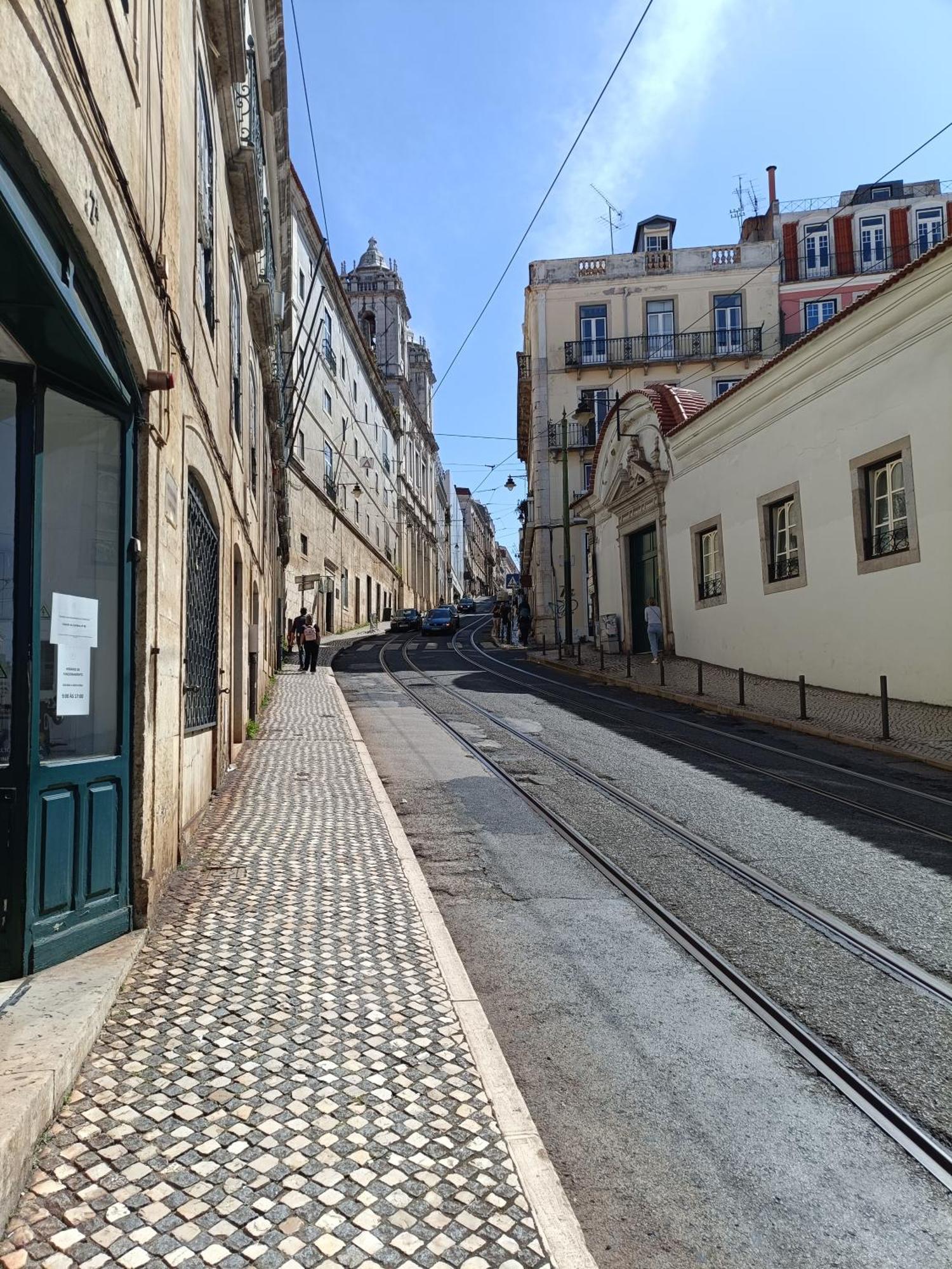 Dobairro At Merces * Lisbon