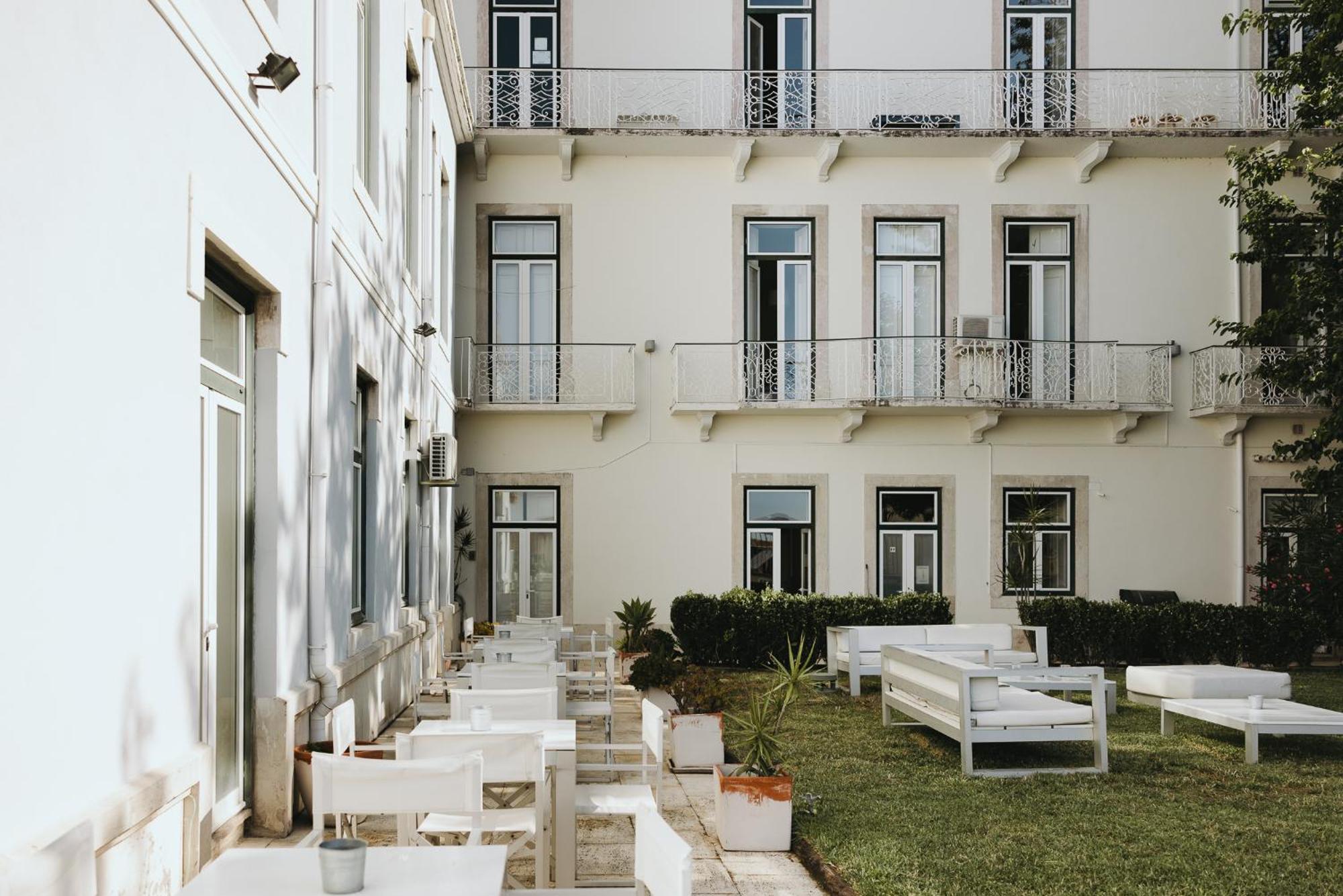 Lisb'on Hostel Lisbon