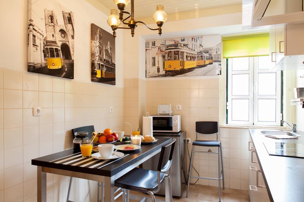 Alfama Vintage Apartments By Altido Apartment