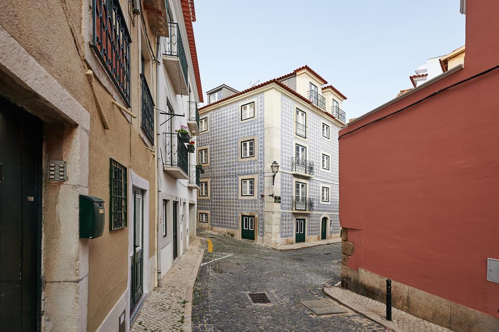 Hello Alfama River * Lisbon