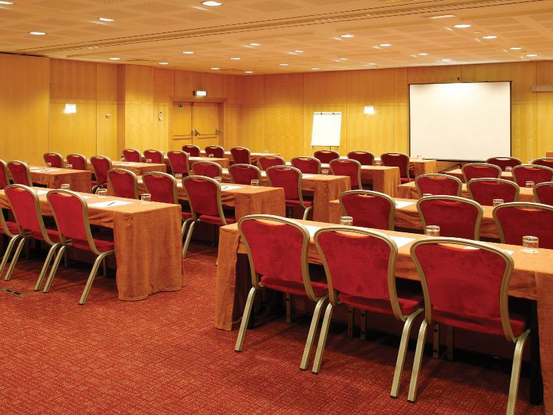 Vip Executive Entrecampos & Conference Hotel 4*
