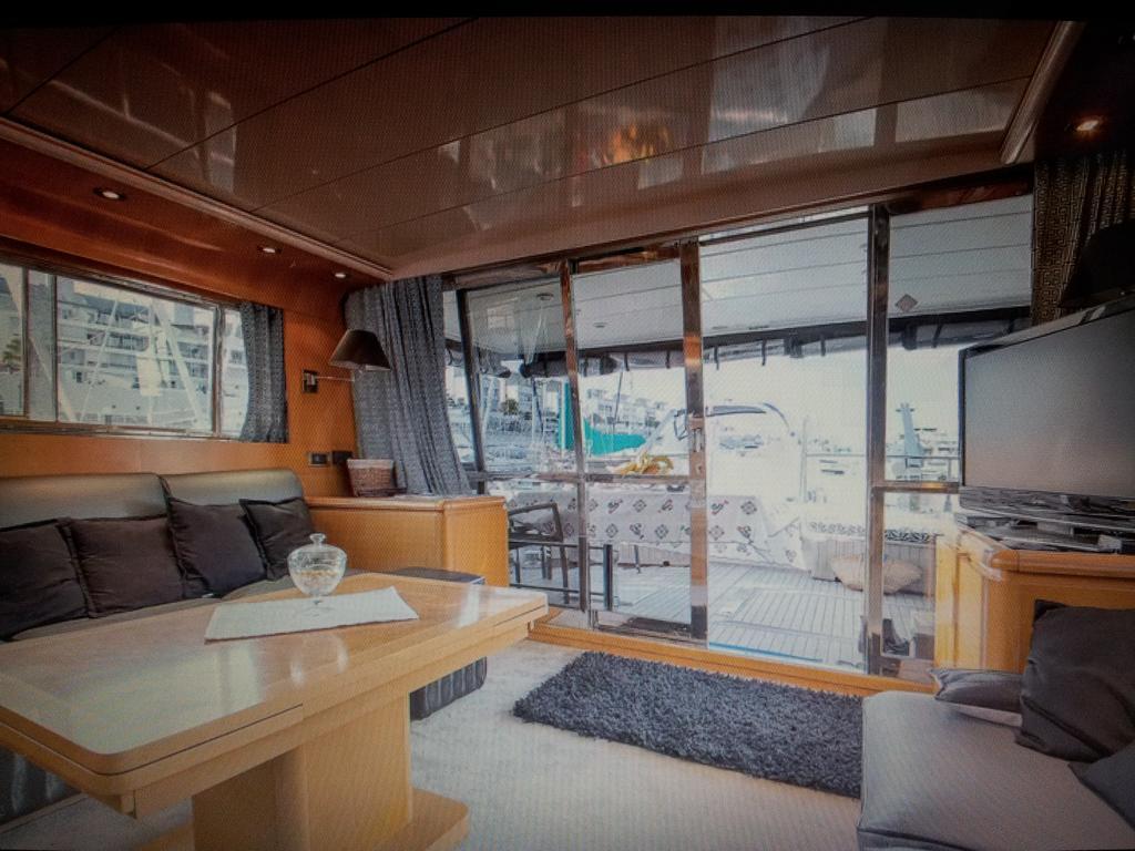 Botel My Angelisa The Yacht