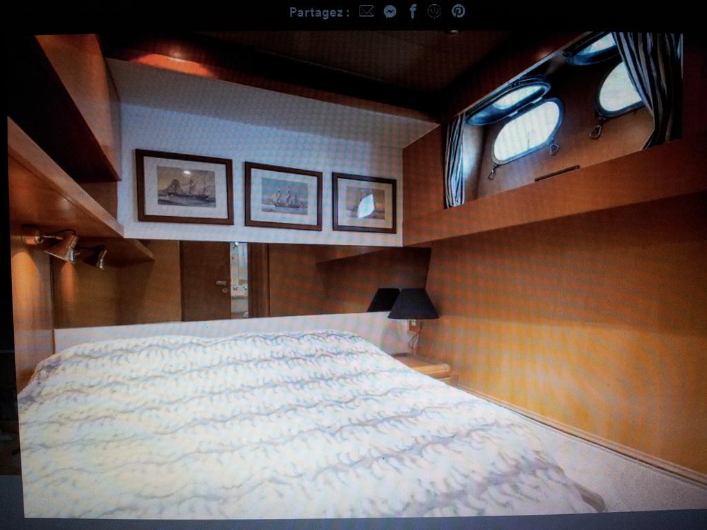 Botel My Angelisa The Yacht *