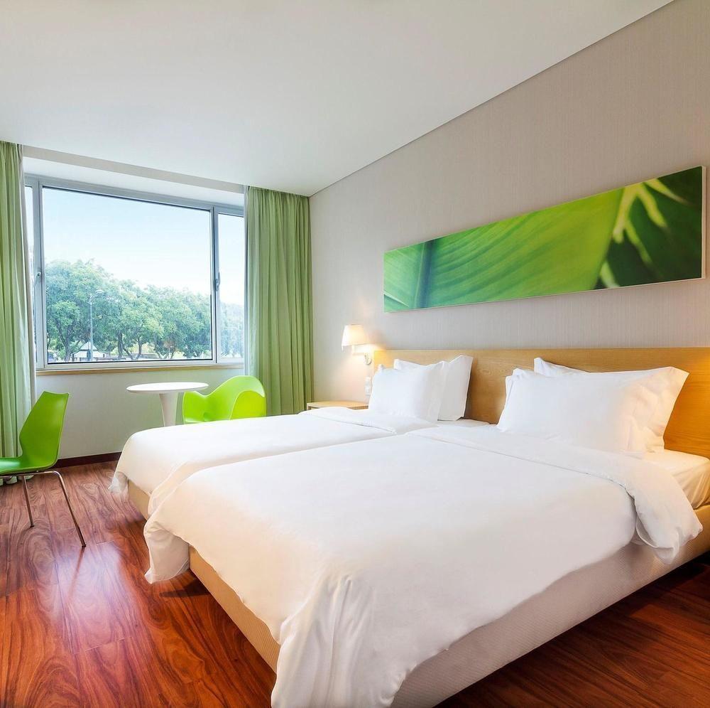 Hf Fenix Garden Hotel 3*