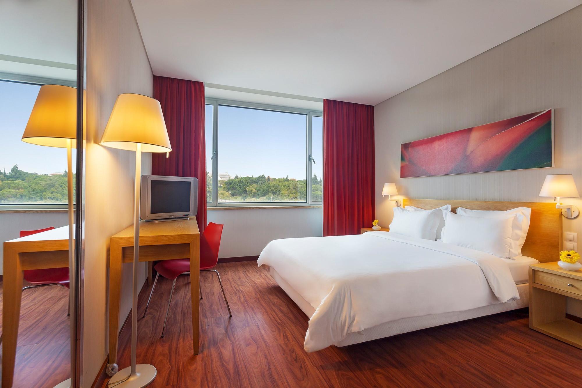 Hf Fenix Garden Hotel 3*