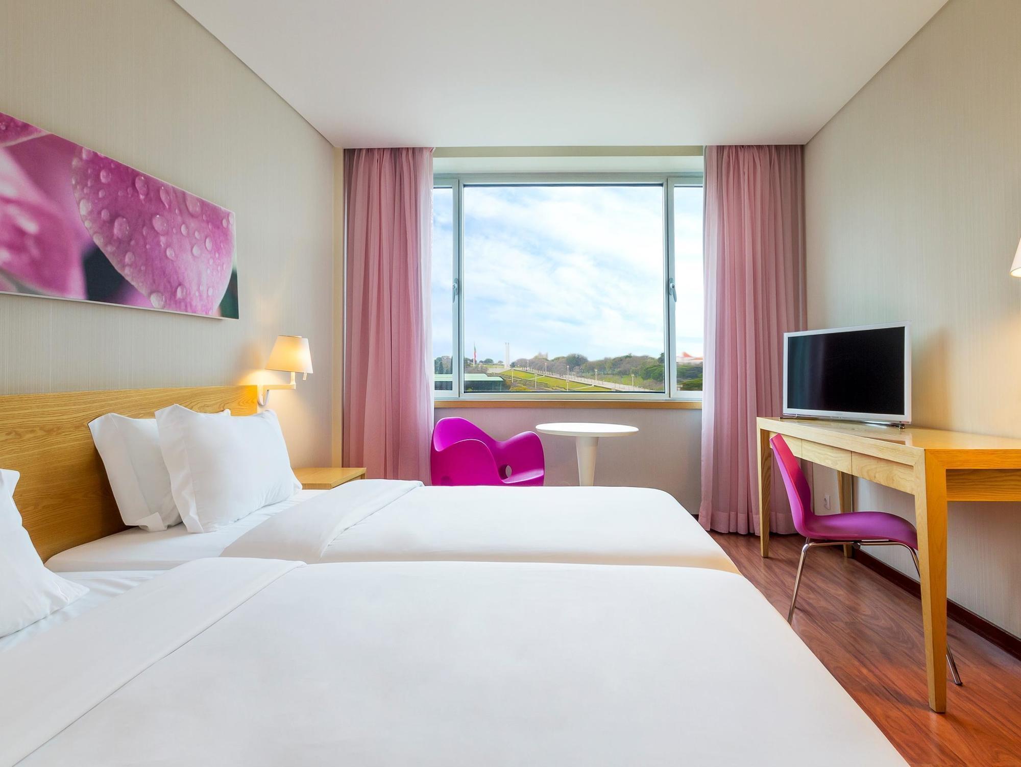 Hf Fenix Garden Hotel 3*