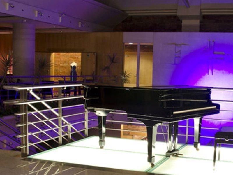 Hotel Vip Executive Entrecampos & Conference 4*