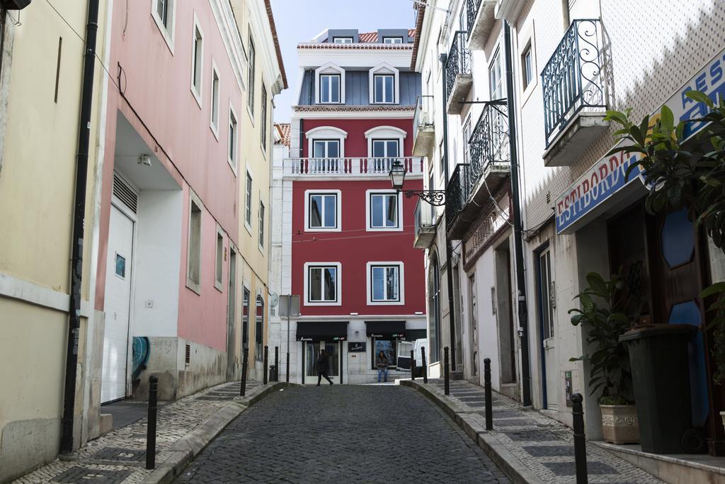 Apartment Terrace View In Chiado *