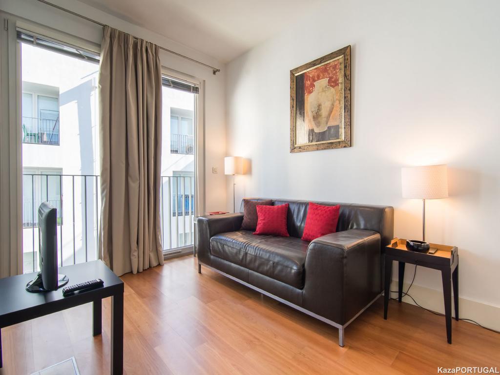Poco Dos Negros Studio Apartment Lisbon