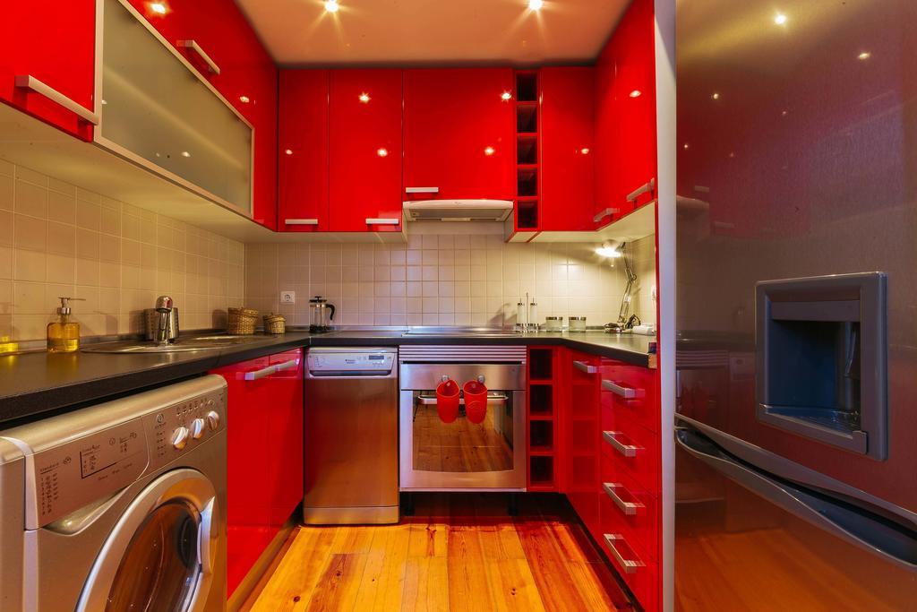 Not Guilty Duplex At Bairro Alto Lisbon