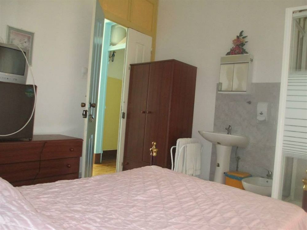 Albergue Pensao Sao Joao Da Praça Lisboa