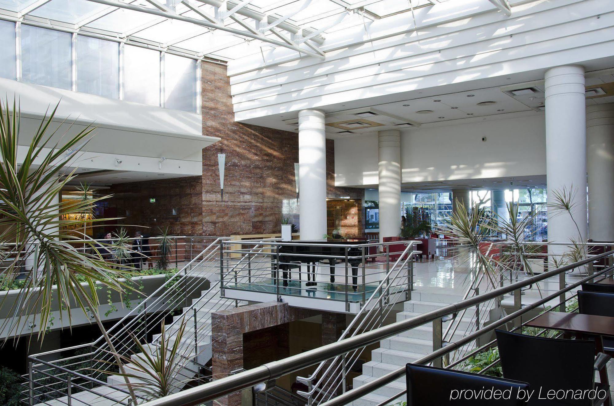 Vip Executive Entrecampos & Conference Hotel 4*