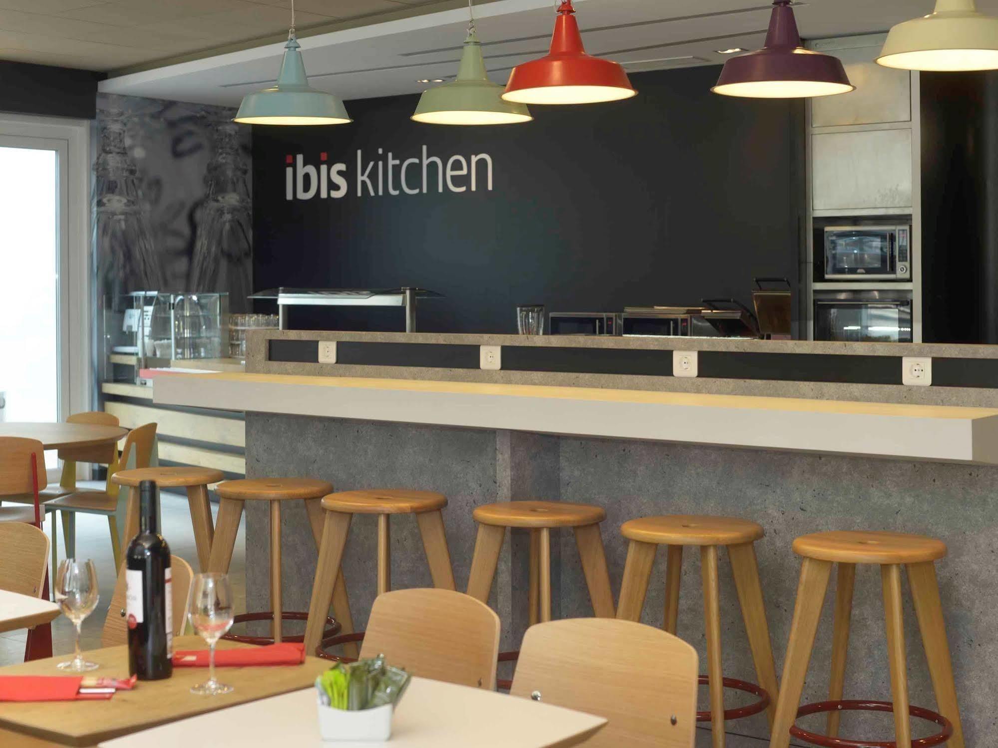 Ibis Parque Nações Hotel