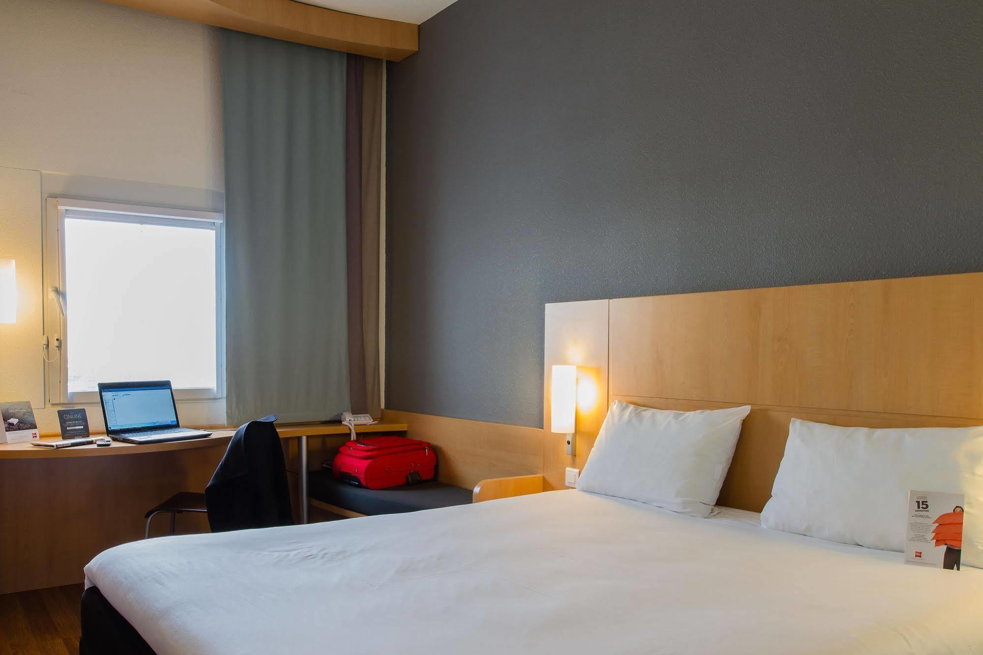 Ibis Parque Nações Hotel 3*