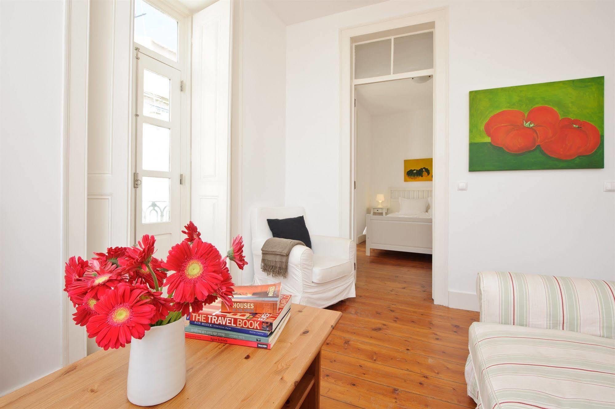 Apartment Hello *
