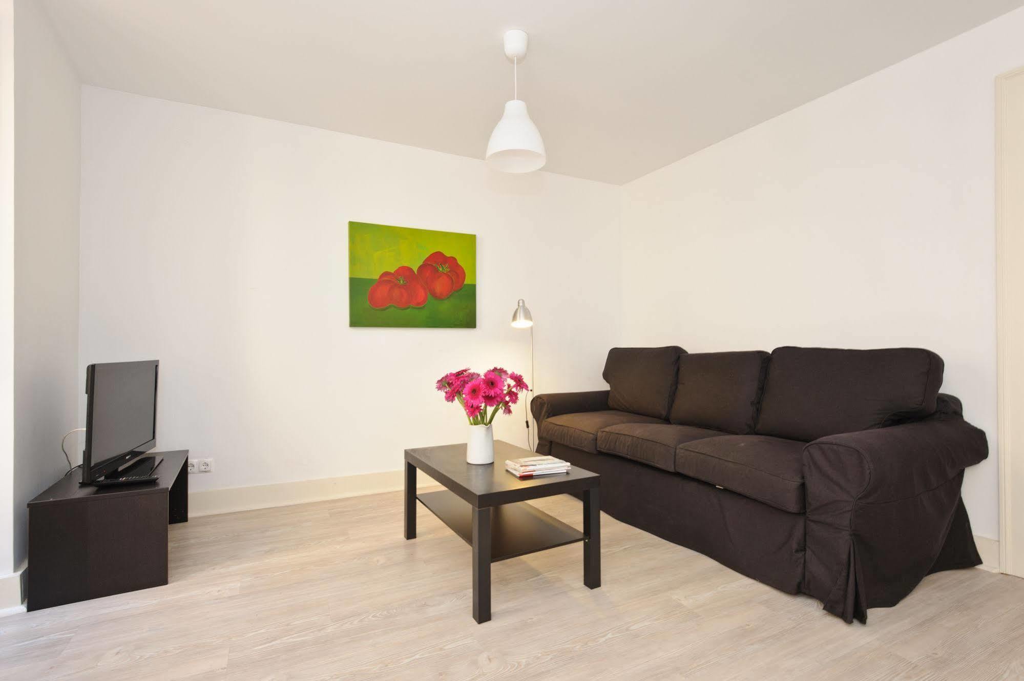Apartment Hello *