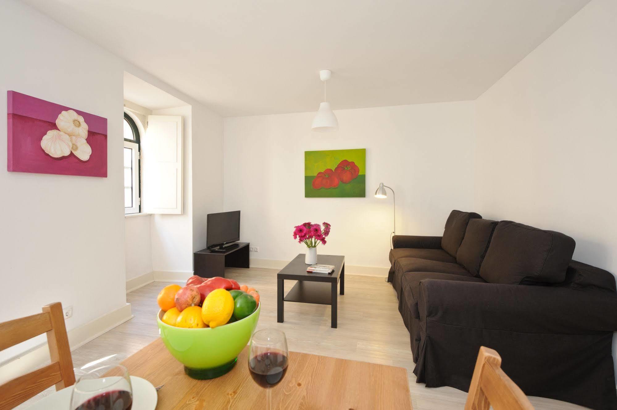 Apartment Hello *