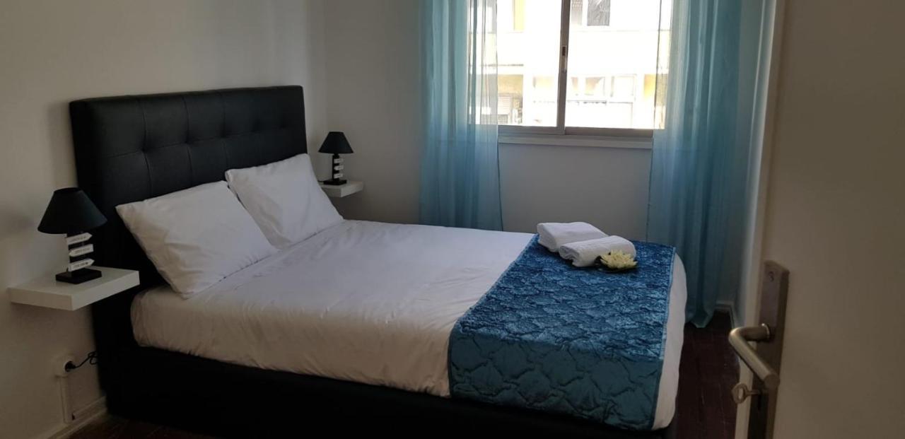 Royalty Hostel *