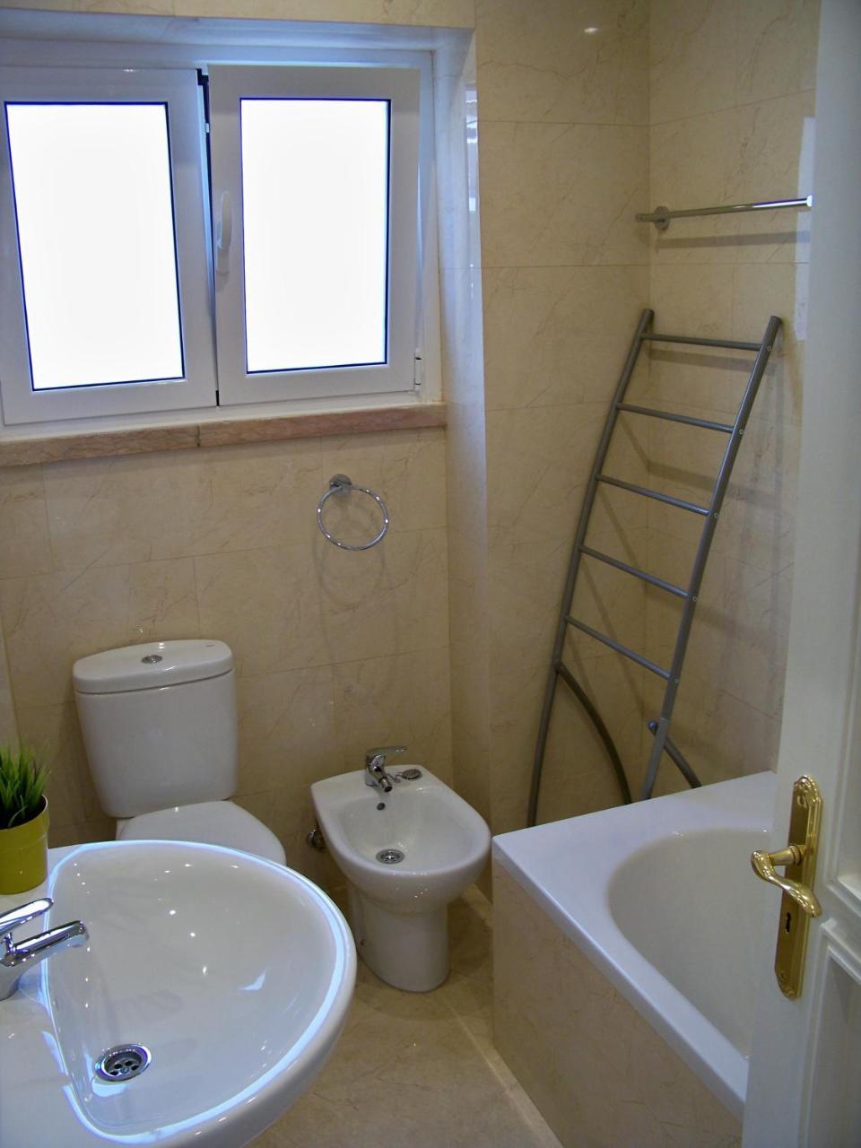 Almirante 1 Four Bedrooms *