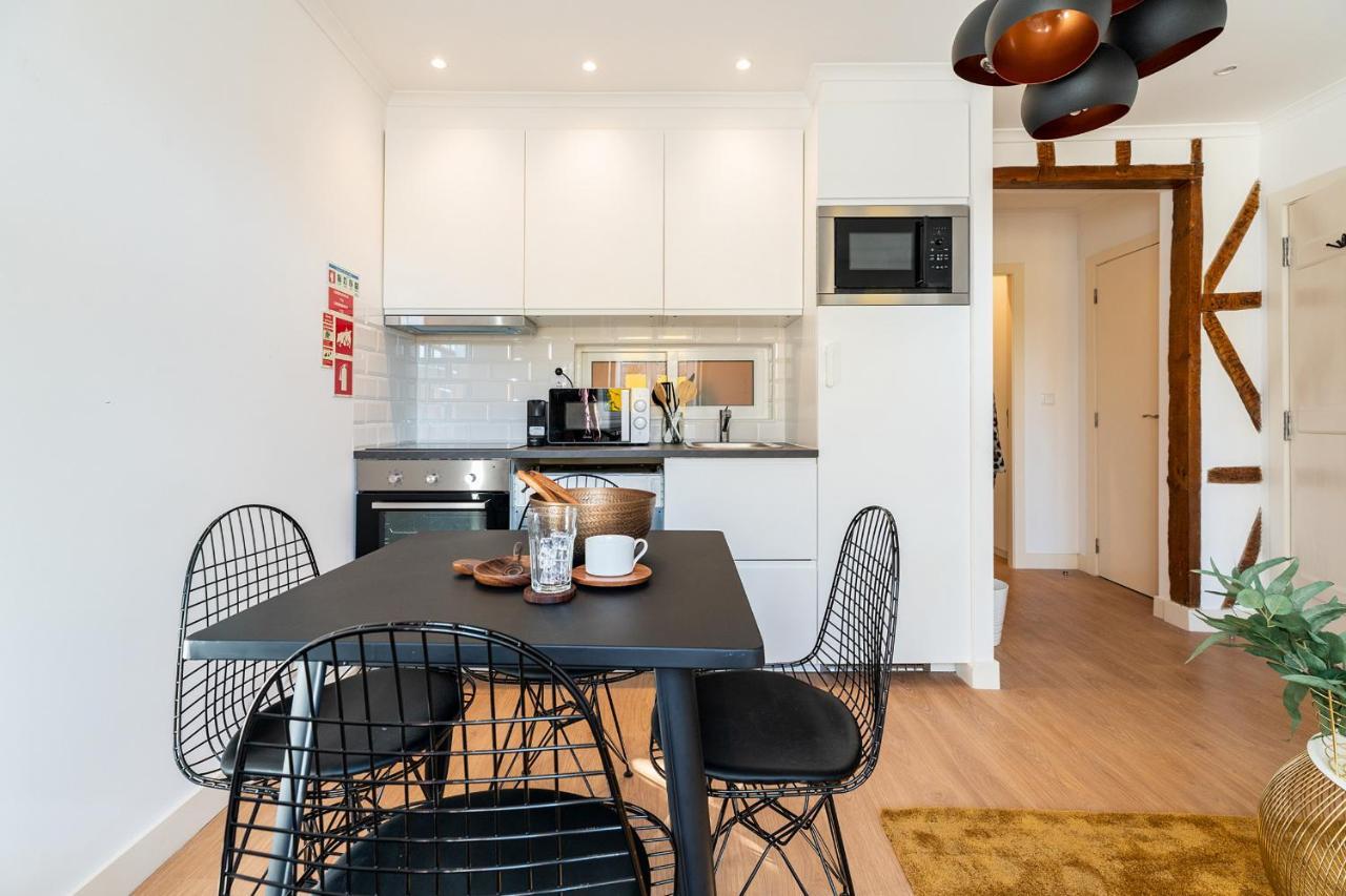 Designer 2bed1bath Mins To Famed Ramiro Restaurant Lisbon