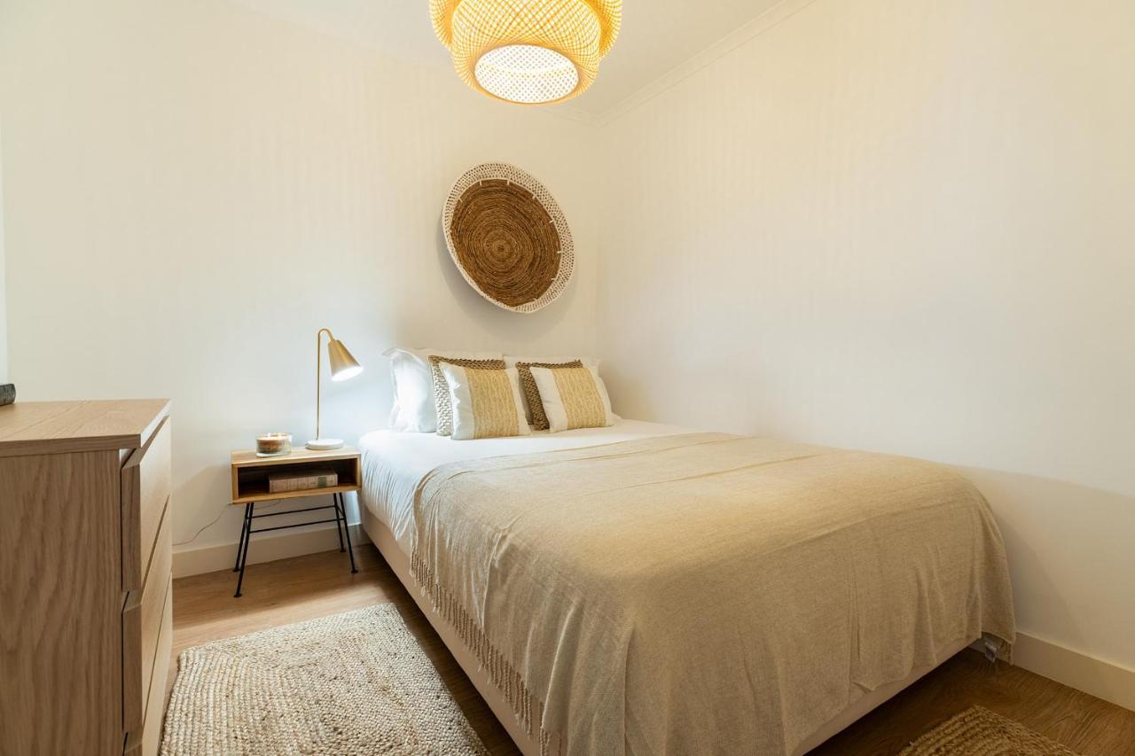Designer 2bed1bath Mins To Famed Ramiro Restaurant * Lisbon