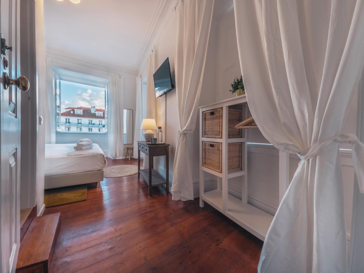 Solar Dos Poetas Guest house Lisbon