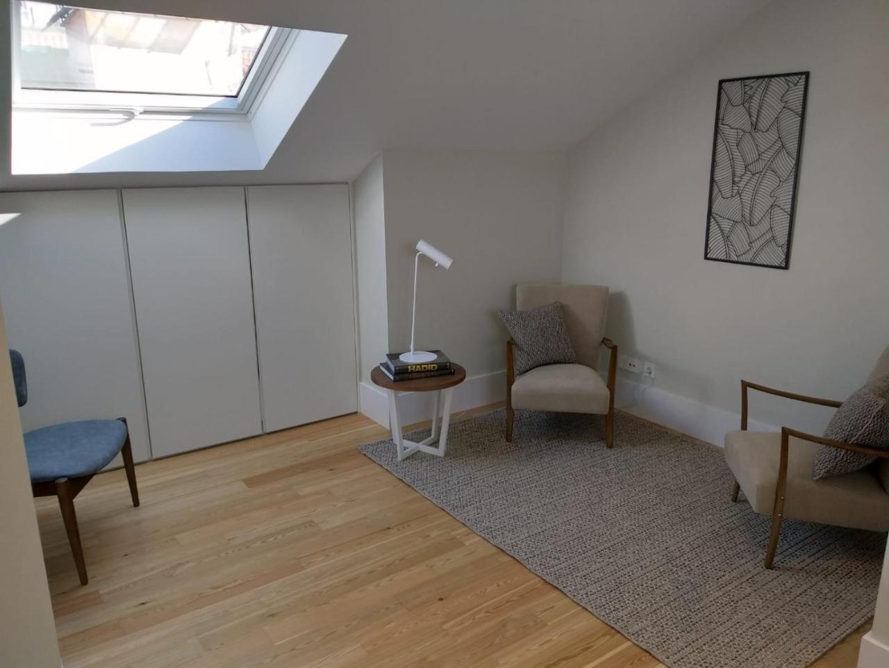 Apartment Lx4u - Baixa Douradores *