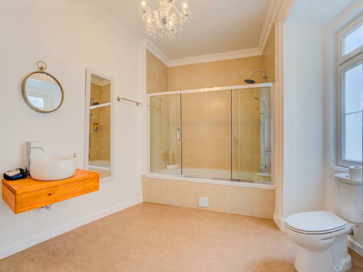 Solar Dos Poetas Guest house Lisbon