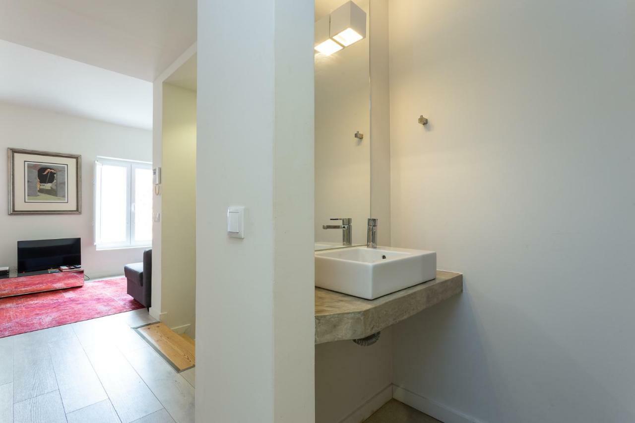 Apartment 28 Tram Duplex