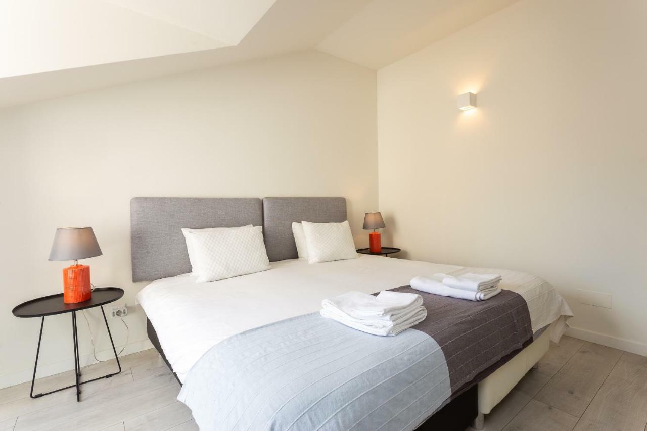 28 Tram Duplex Apartment Lisbon