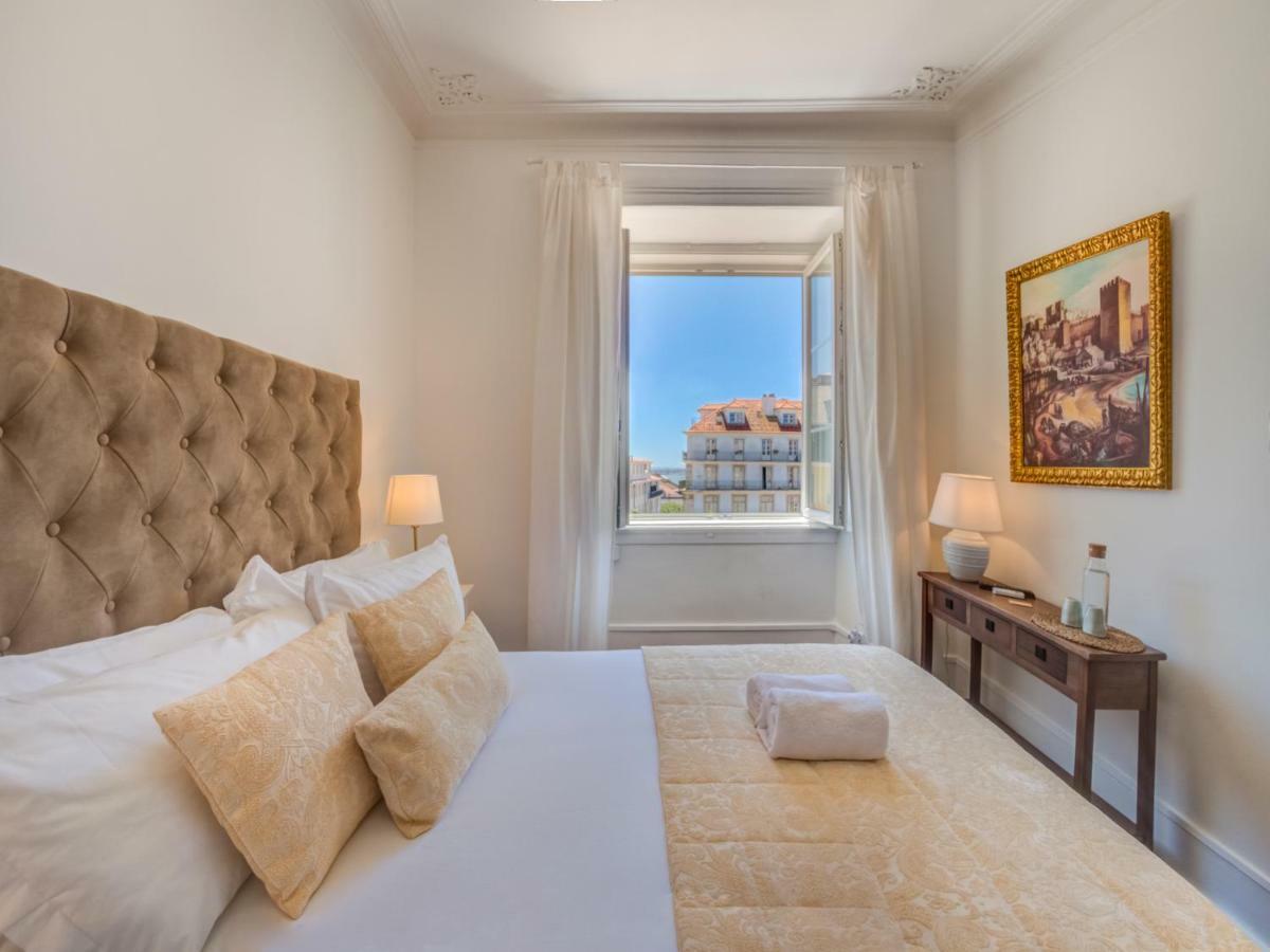 Solar Dos Poetas Guest house Lisbon