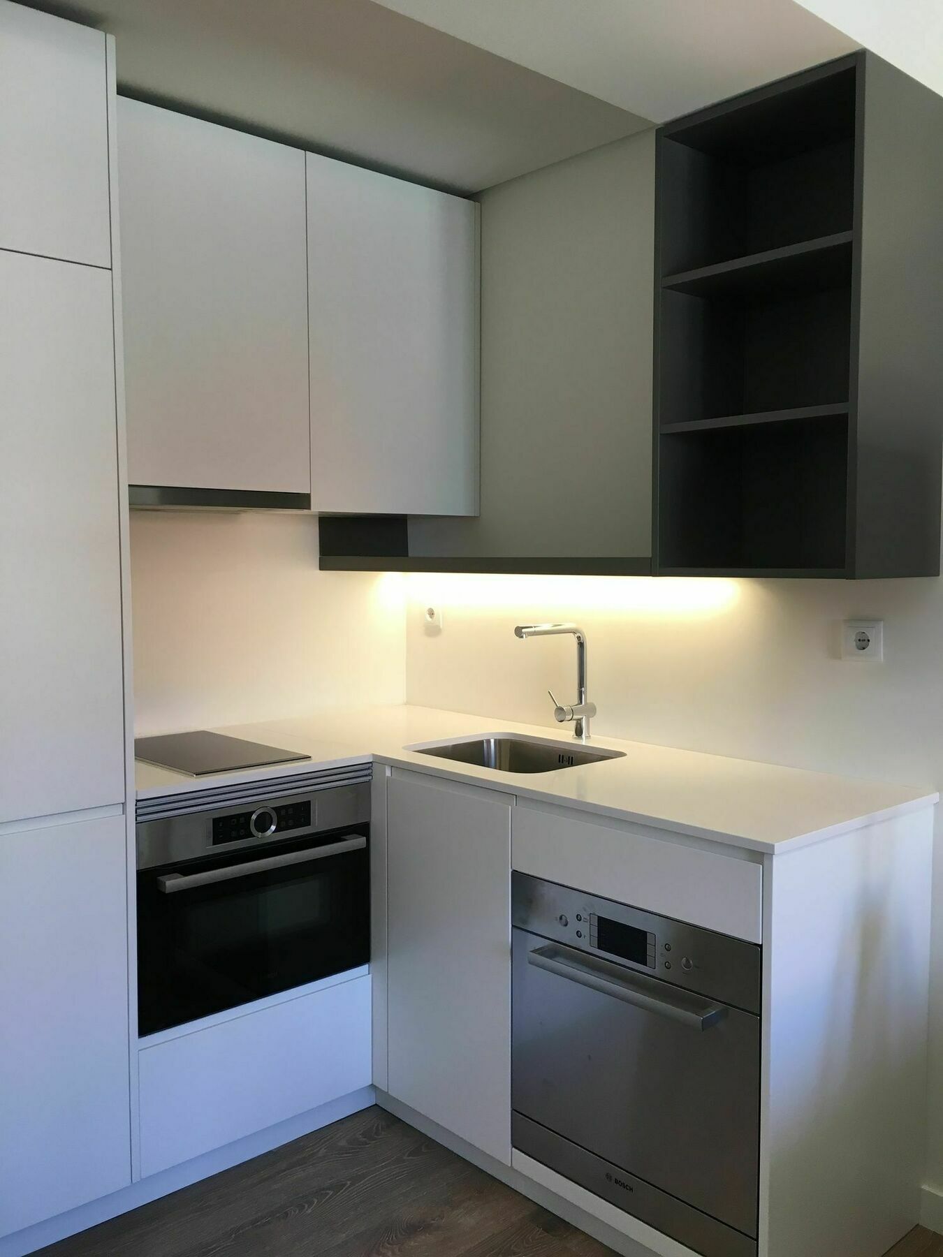 Serviced - Avenida Apartment *
