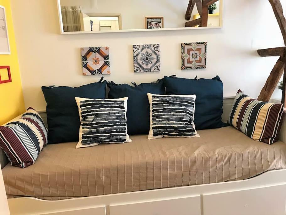 Typical Studio In Great Location! Tram 28! Apartment *
