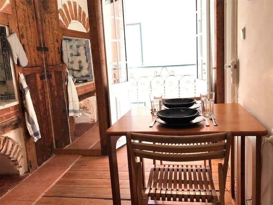 Typical Studio In Great Location! Tram 28! Apartment