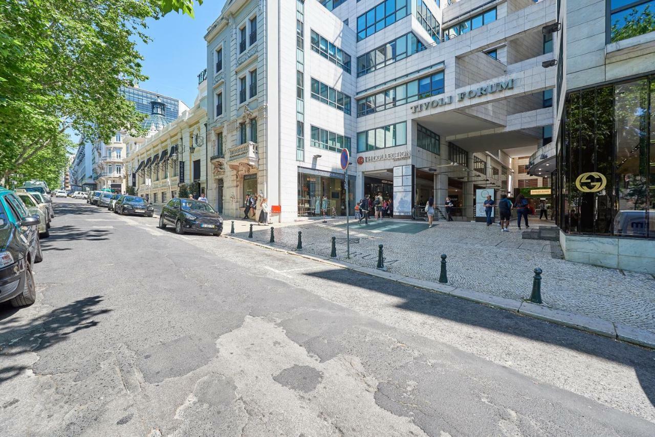 Modern In Avenida Da Liberdade * Lisbon