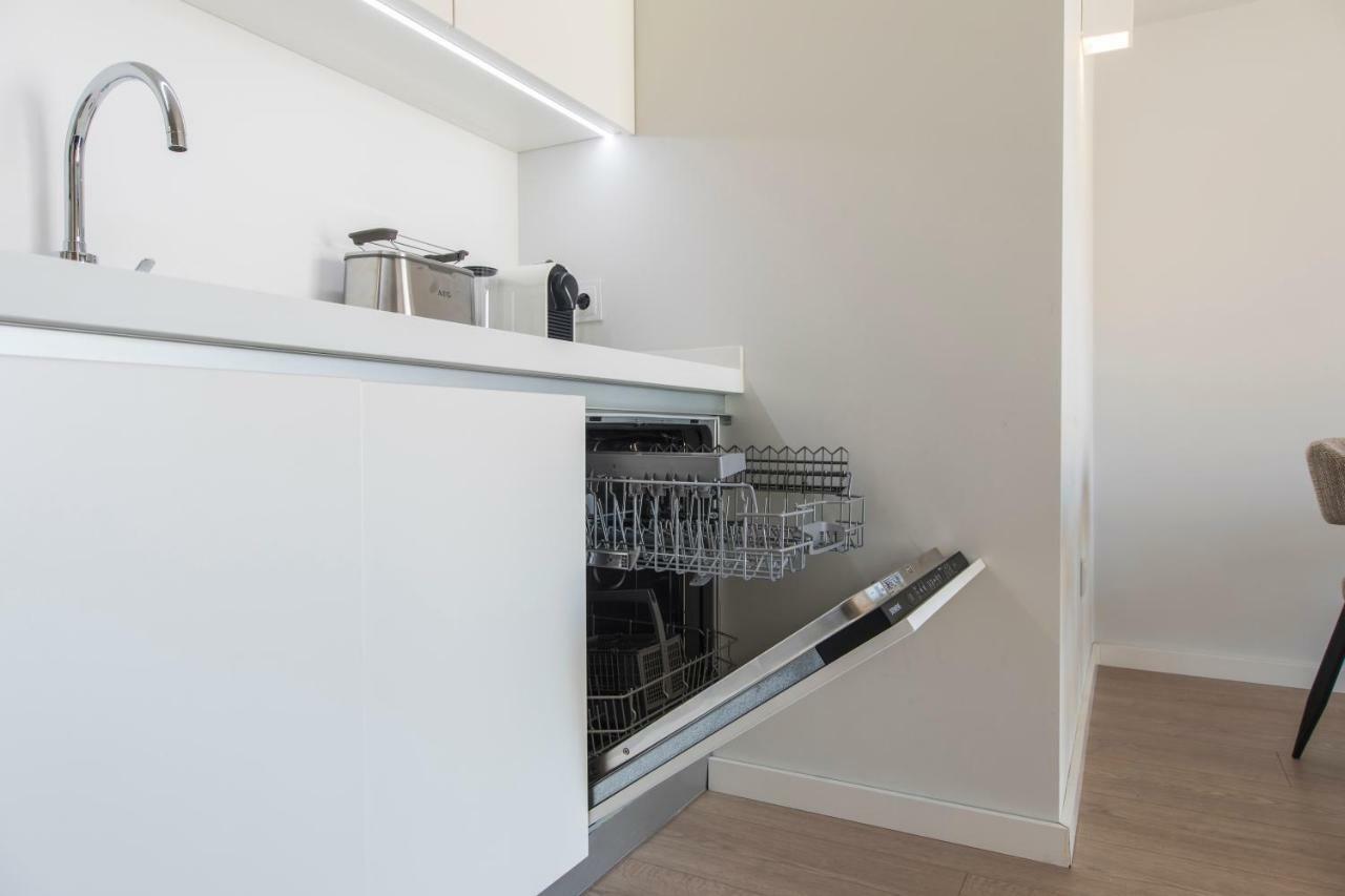 Modern With View Near Castelo De Sao Jorge *