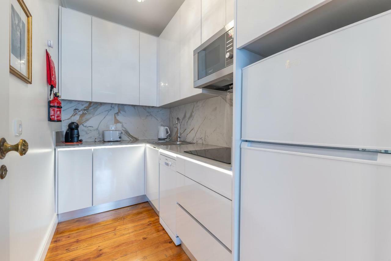 Apartment Style And Comfort In Downtown *