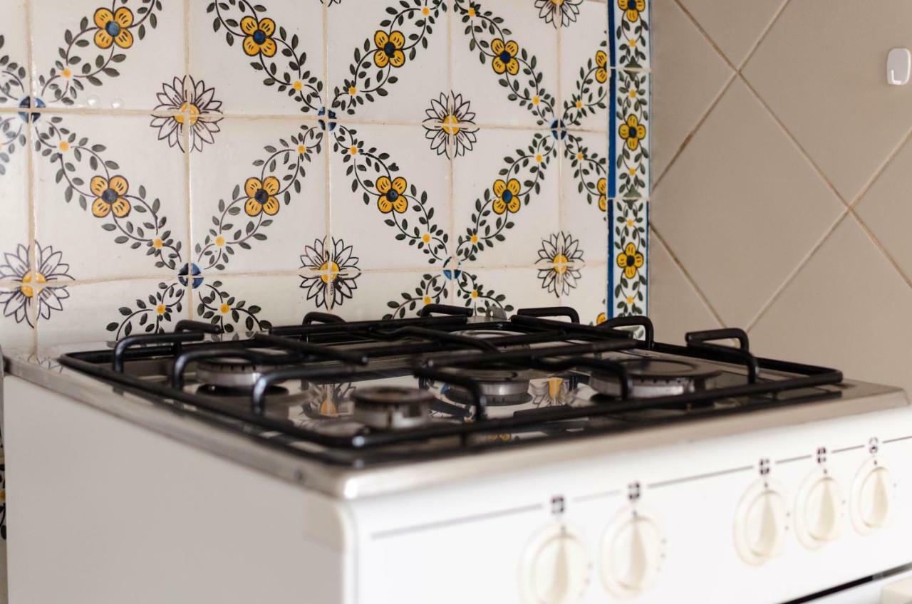 Mouraria Downtown Apartment Lisbon