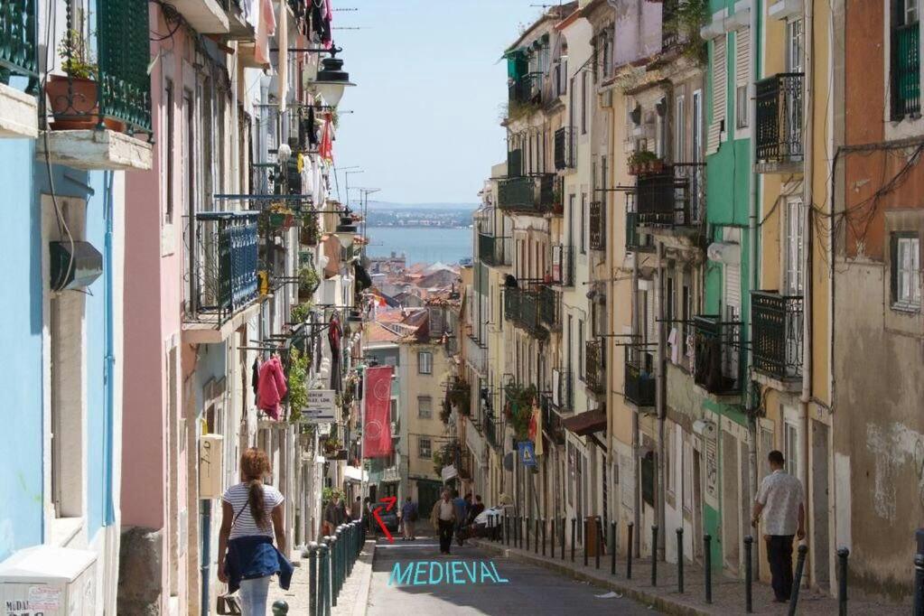 Romantic Medieval * Lisbon