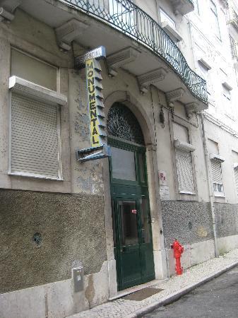 Monumental Hotel 2*
