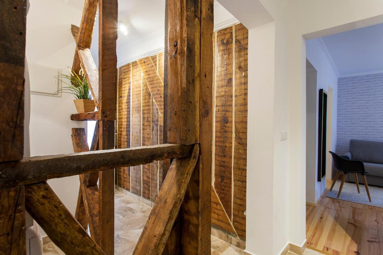 Apartamento Downtown Correeiros *