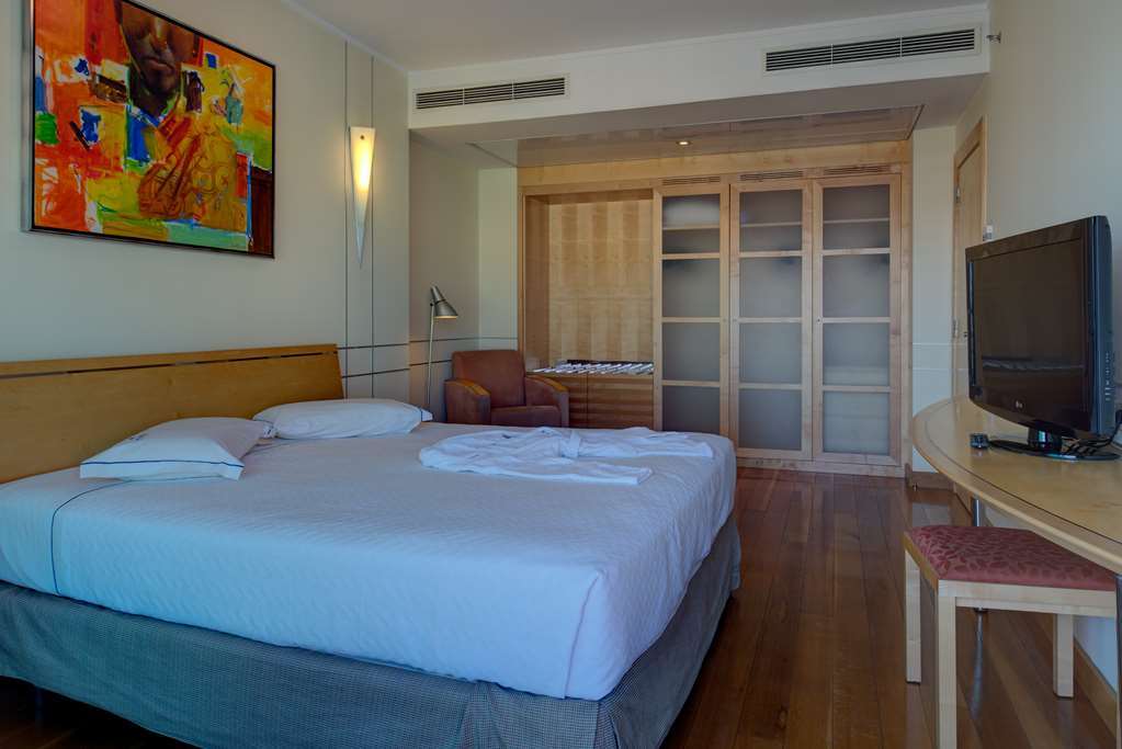 Vip Executive Entrecampos & Conference 4*