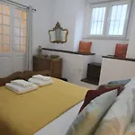 Antique M1 R1 - Amazing Double Room With Shared Bathroom In Marques Pombal