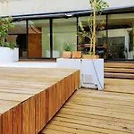 Marquês de Pombal Terrace by Lisbon Village Apartments
