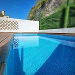 Prazeres Pool Residence