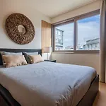 15 - Mulberry Hill Apartment