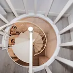 Urban & Trendy Duplex Close To Lx Factory By Trip2Portugal