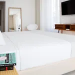 The 8 - Downtown Suites